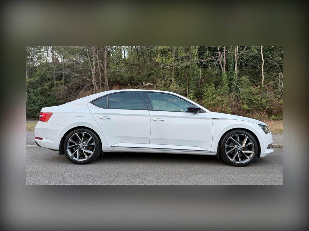 Skoda Superb 1.5 Tsi Act Sportline Plus Dsg Euro 6 Ss White #3