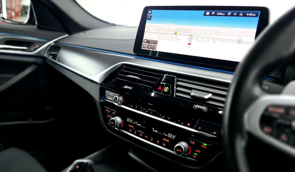 BMW 5 Series 3L Se Blue #32
