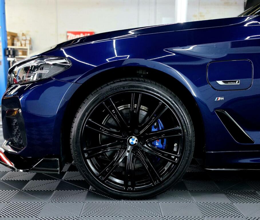 BMW 5 Series 3L Se Blue #24