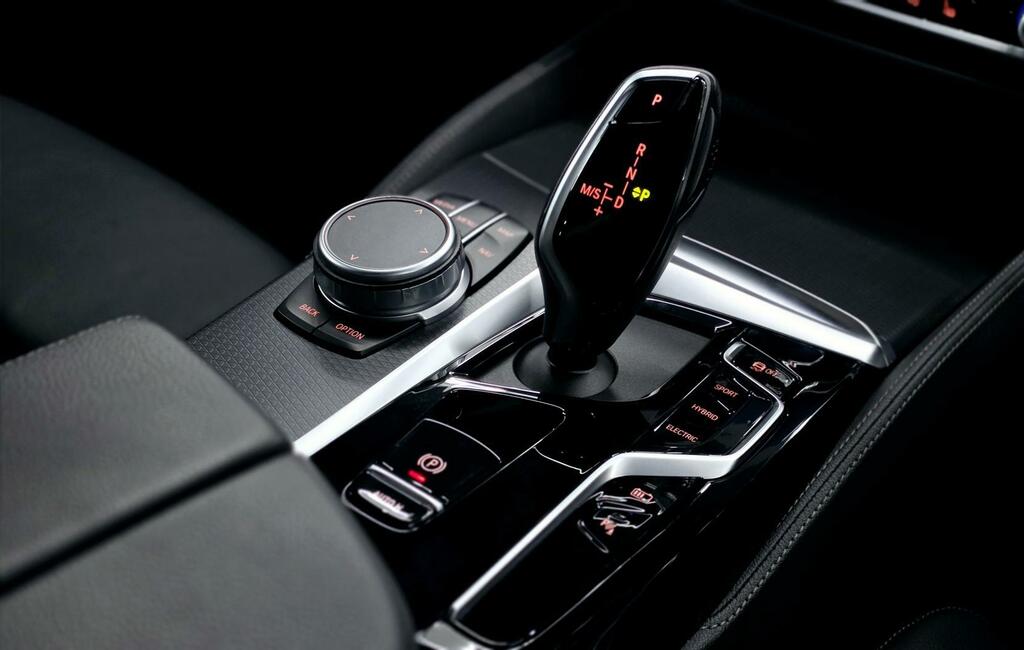 BMW 5 Series 3L Se Blue #44