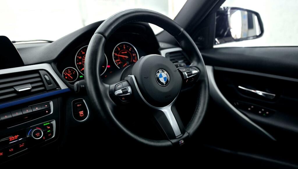 BMW 3 Series 320D M Sport Blue #31