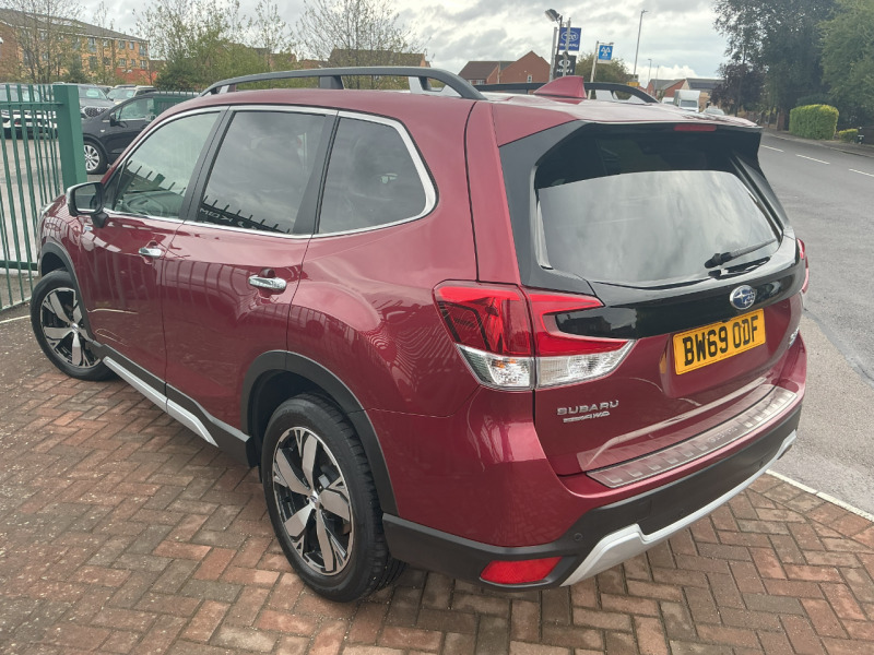 Subaru Forester 2.0I E-boxer Xe Premium Lineartronic Red #4
