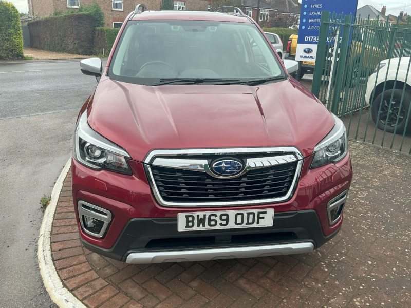 Subaru Forester 2.0I E-boxer Xe Premium Lineartronic Red #2