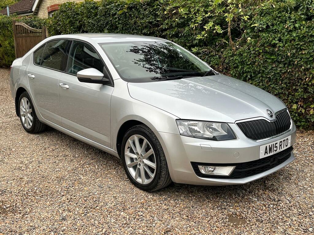 Skoda Octavia 2.0 Tdi Elegance Silver #4