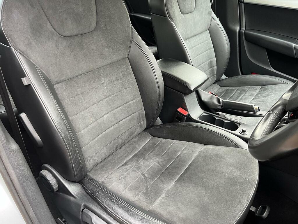 Skoda Octavia 2.0 Tdi Elegance Silver #3