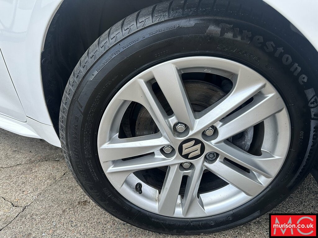 Suzuki Swace H Motion White #2