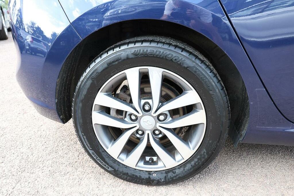 Hyundai I30 1.6 Crdi Blue Drive Se Nav Euro 6 Ss Blue #6