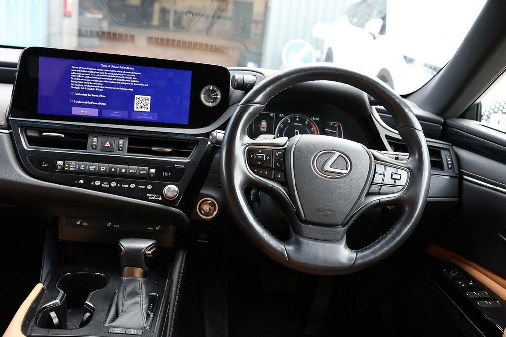 Lexus ES 300H 2.5 Cvt Black #12