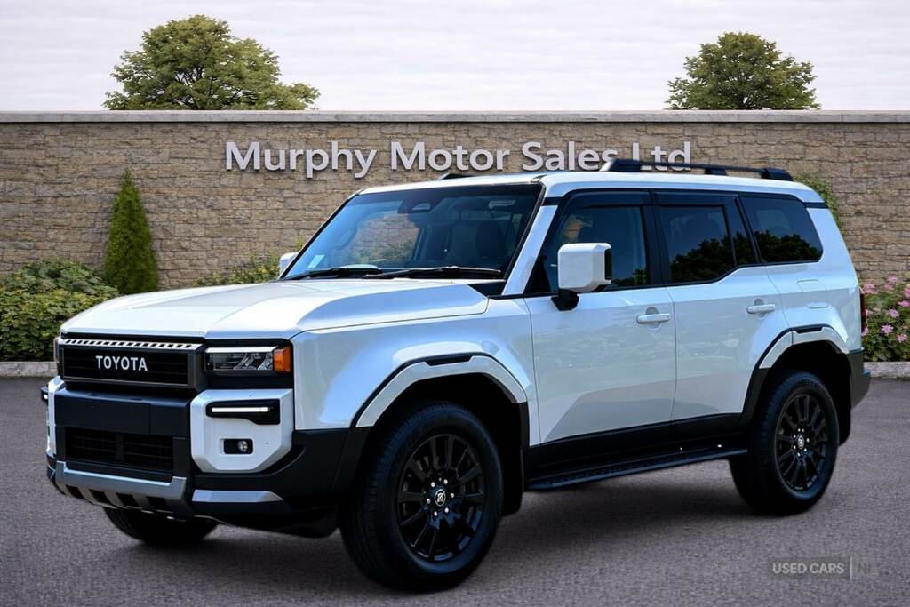 Toyota Land Cruiser 7 Seater White #3