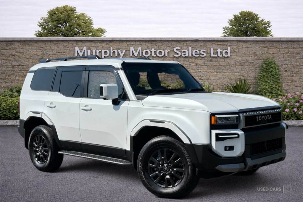 Toyota Land Cruiser 7 Seater White