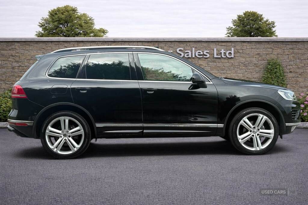 Volkswagen Touareg 3.0 V6 Tdi Bmt 262 R-line Plus Tip Black #5