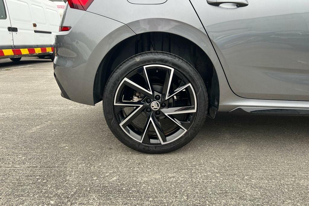 Skoda Kamiq 1.0 Tsi 110 Monte Carlo Grey #5