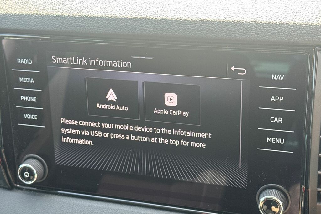 Skoda Karoq Se L Silver #40