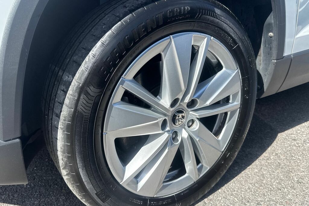 Skoda Karoq Se L Silver #27