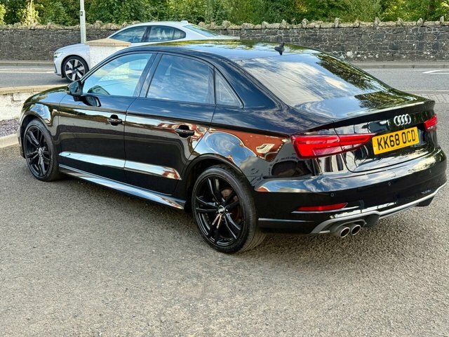 Audi A3 1.0 Tfsi S Line Black Edition  #4