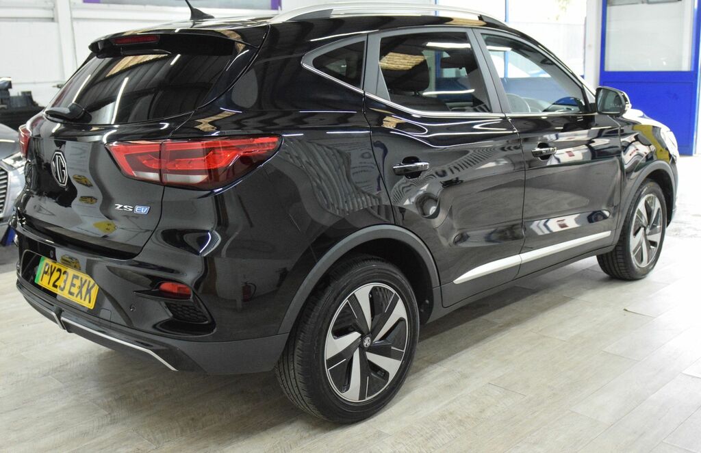 MG ZS 72.6Kwh Trophy Long Range Suv 1 PY23EXK Black #4