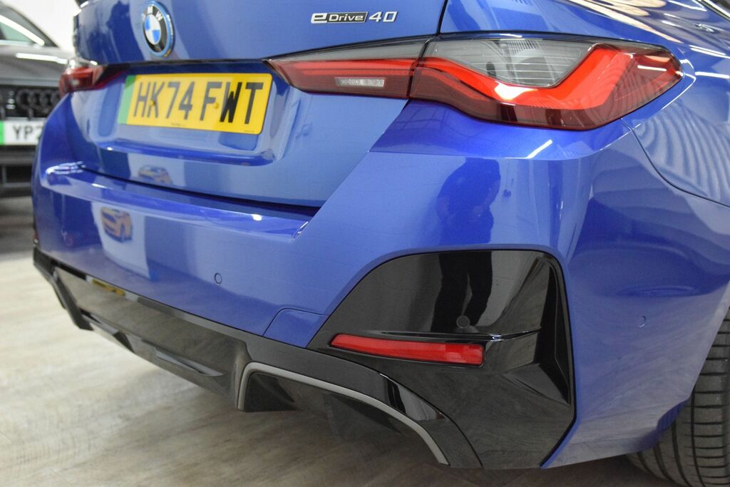 BMW i4 40 83.9Kwh M Sport Gran Coupe Ed Blue #5