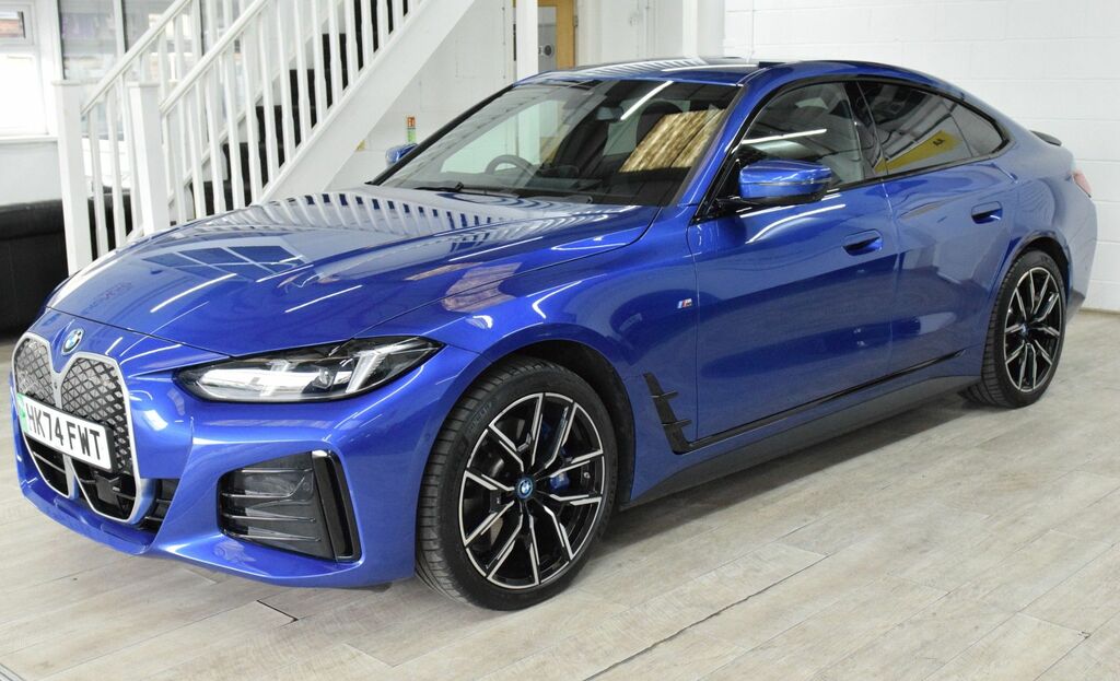 BMW i4 40 83.9Kwh M Sport Gran Coupe Ed Blue #3