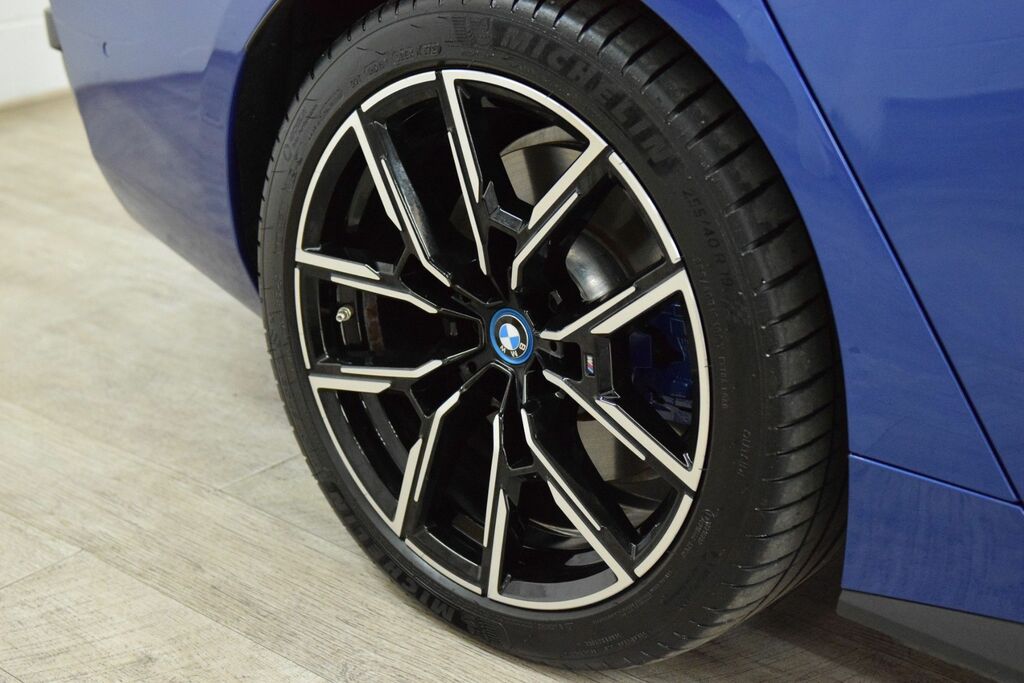 BMW i4 40 83.9Kwh M Sport Gran Coupe Ed Blue #6