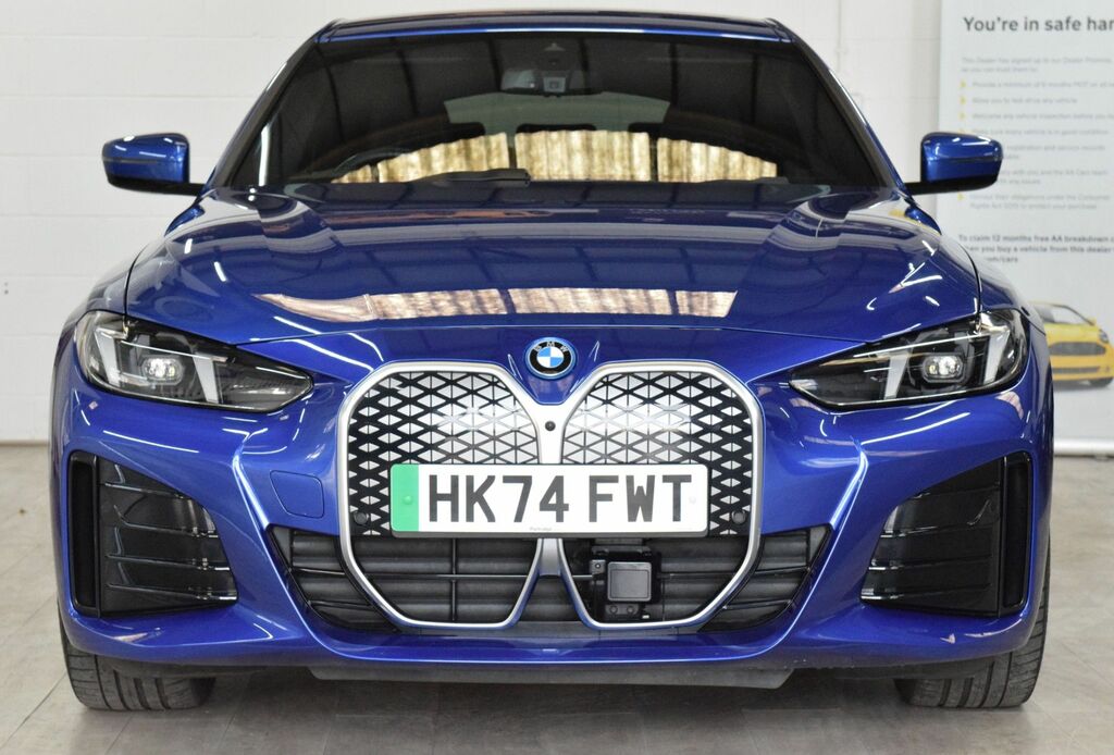 BMW i4 40 83.9Kwh M Sport Gran Coupe Ed Blue #2