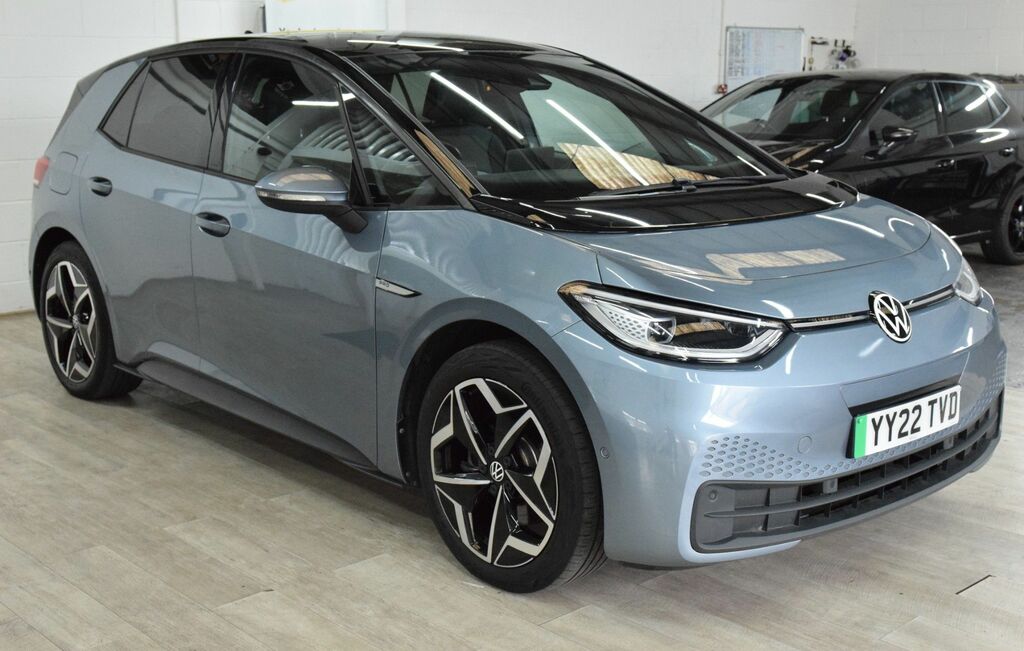 Volkswagen ID.3 Pro Performance 58Kwh Family Hatchback Electri Blue #6