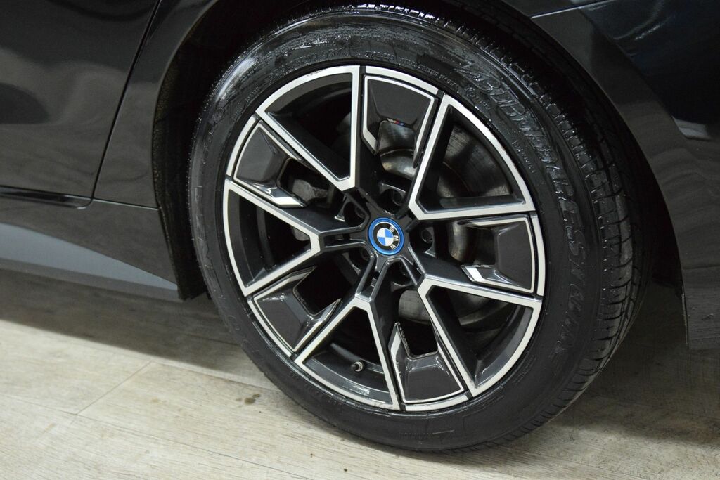 BMW i4 40 83.9Kwh M Sport Gran Coupe Edrive White #8