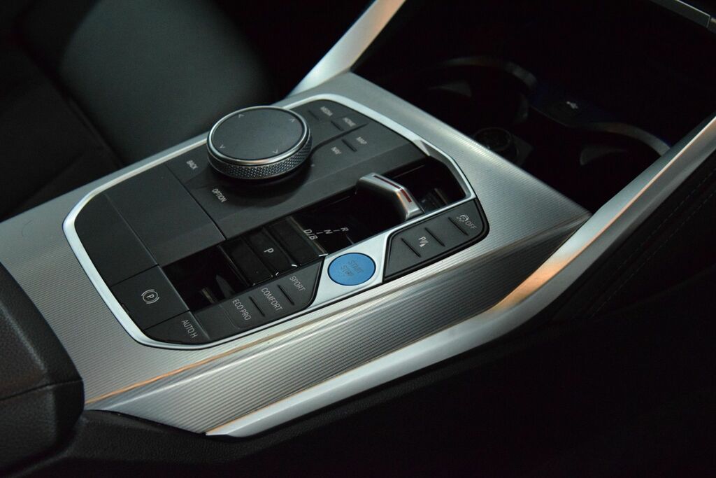 BMW i4 40 83.9Kwh M Sport Gran Coupe Edrive White #12