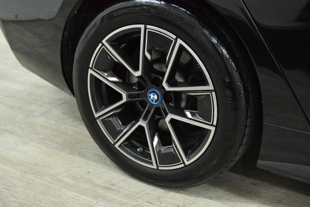 BMW i4 40 83.9Kwh M Sport Gran Coupe Edrive White #7