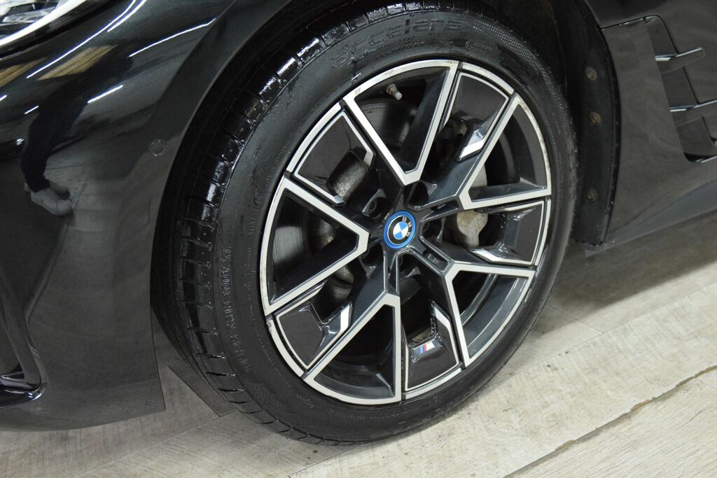 BMW i4 40 83.9Kwh M Sport Gran Coupe Edrive White #9