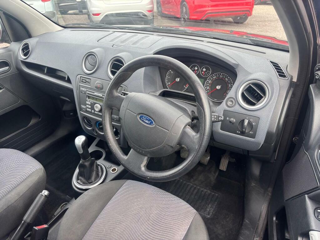 Ford Fusion 1.6 Zetec Black #3