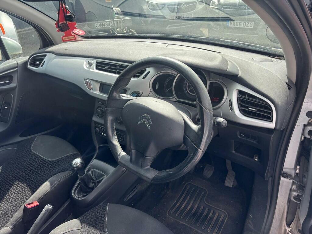 Citroen C3 Hatchback 1.6 Vti Exclusive Euro 5 2011 Grey #3