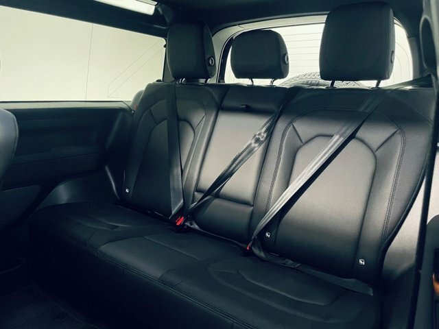 Land Rover Defender 90 X-dynamic Se Grey #43