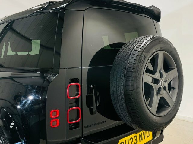 Land Rover Defender 90 X-dynamic Se Grey #35