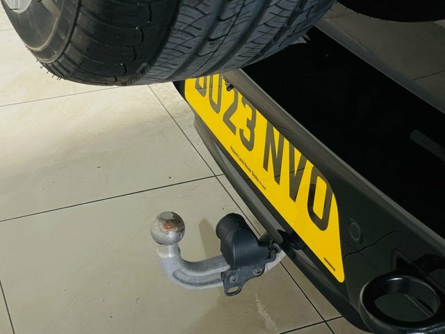 Land Rover Defender 90 X-dynamic Se Grey #27