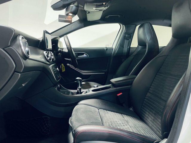 Mercedes-Benz GLA Class Gla200d Amg Line Suv White #5