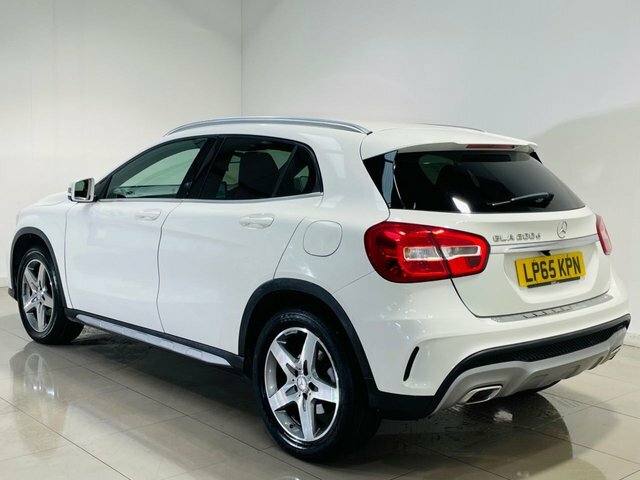 Mercedes-Benz GLA Class Gla200d Amg Line Suv White #3