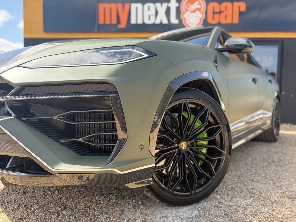 Lamborghini Urus 4L Se Black #4