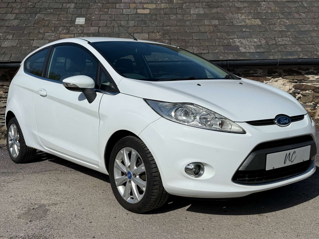 Ford Fiesta Zetec White #3
