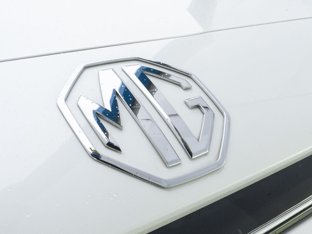 MG HS 1.5 T-gdi Phev Premium Black #8