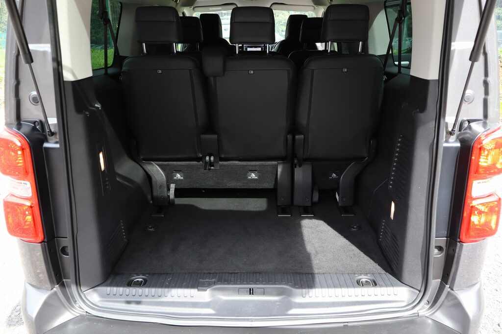 Vauxhall Vivaro 1.5L Prime 6Dr White #28