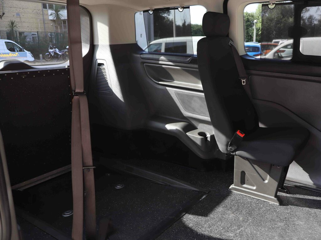Ford Tourneo Custom 2L Titanium Silver #21