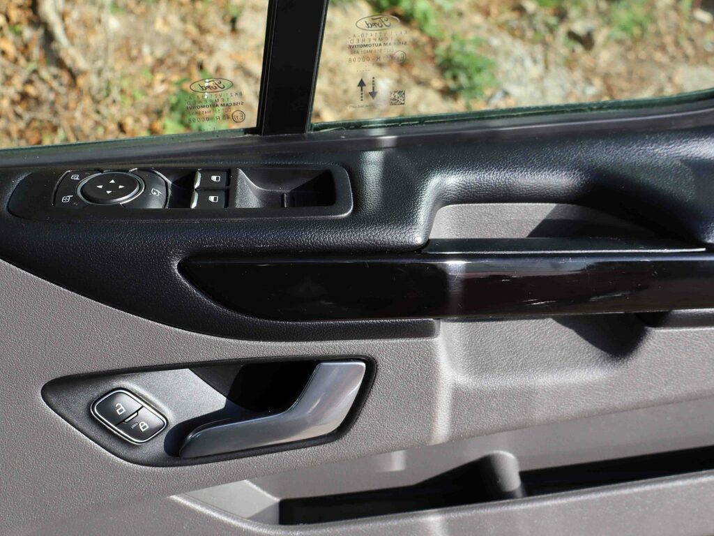 Ford Tourneo Custom 2L Titanium Silver #19