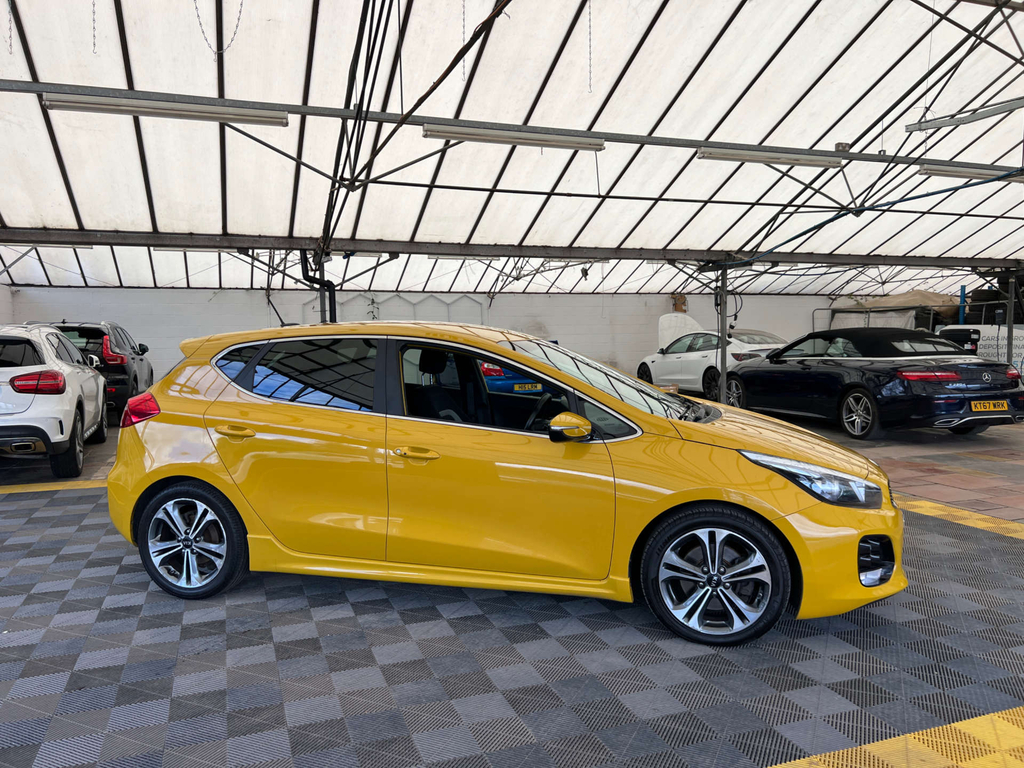 Kia Ceed Ceed Gt-line Isg Crdi Yellow