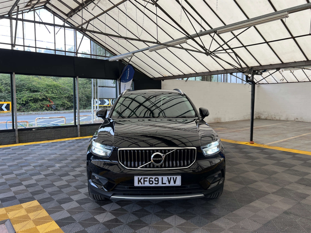 Volvo XC40 Suv Black #2