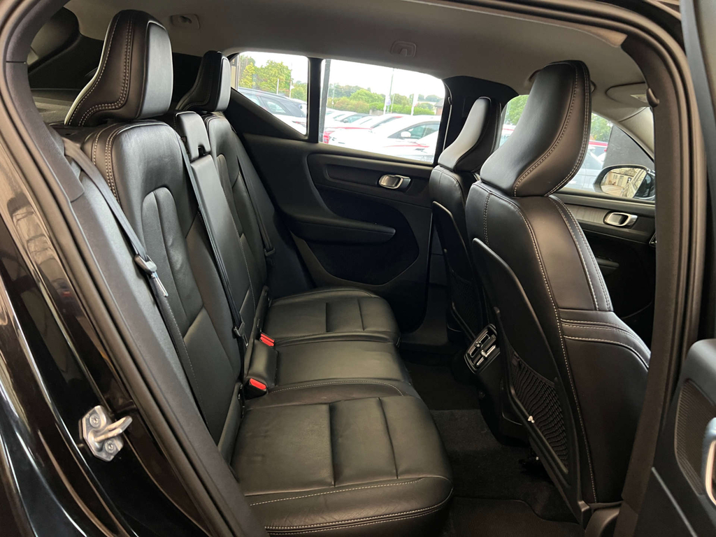 Volvo XC40 D3 R-design Grey #16