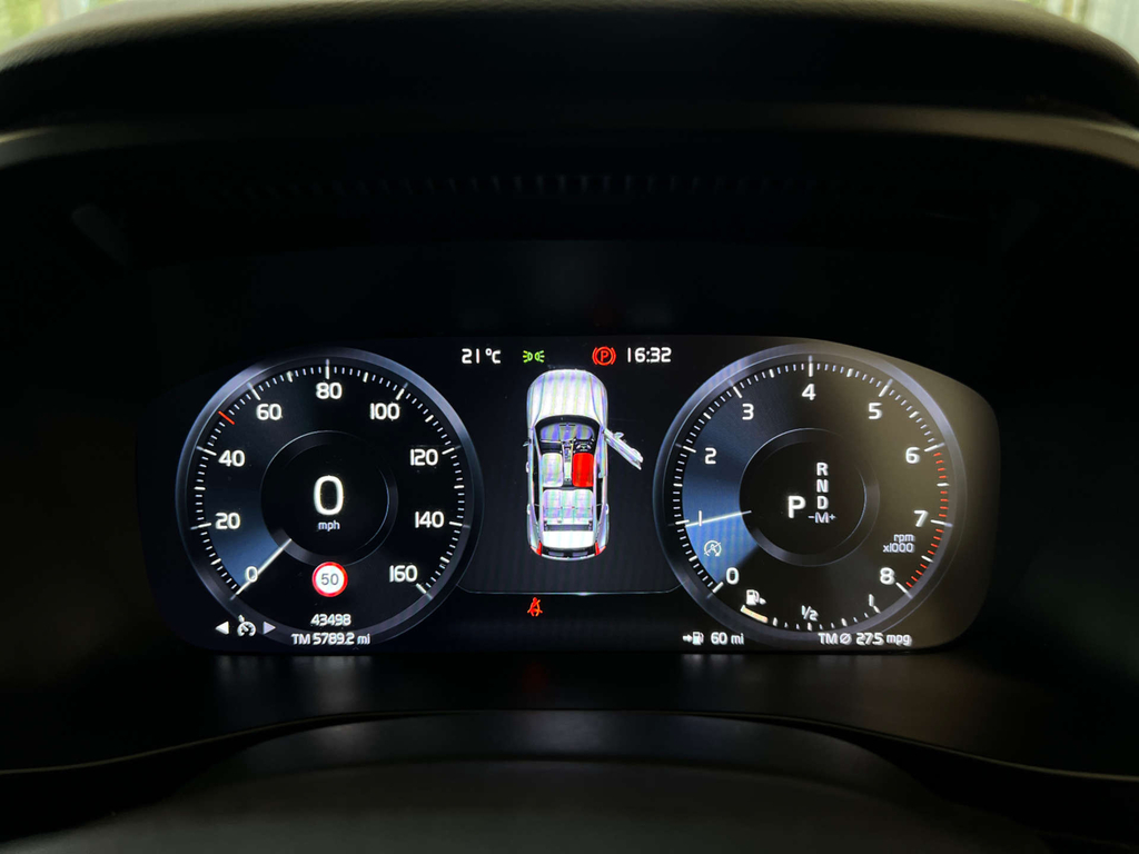 Volvo XC40 D3 R-design Grey #7