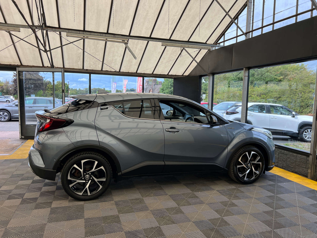 Toyota C-Hr Suv Grey #5