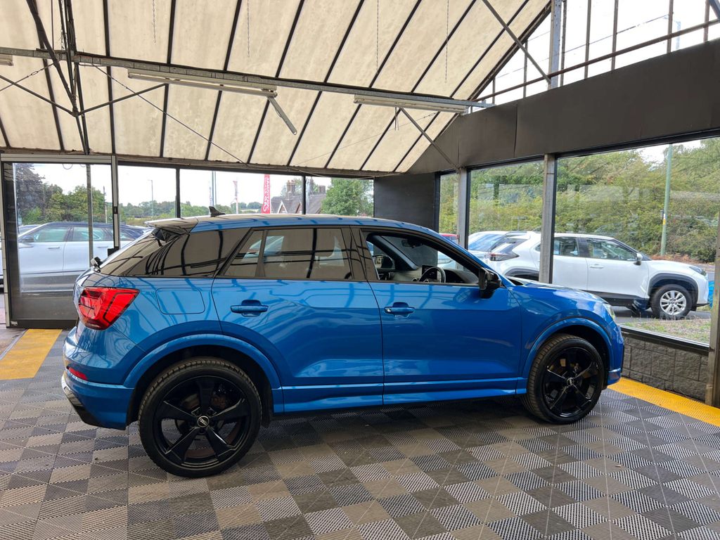 Audi Q2 Suv Blue #5