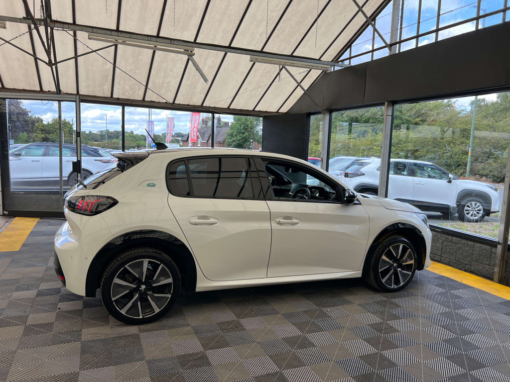 Peugeot 208 Hatchback WF71MEU White #4