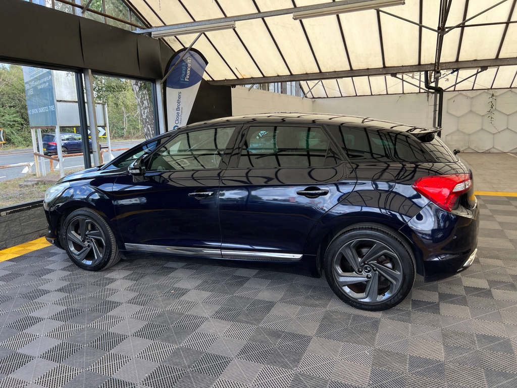DS DS 5 Hatchback Blue #4